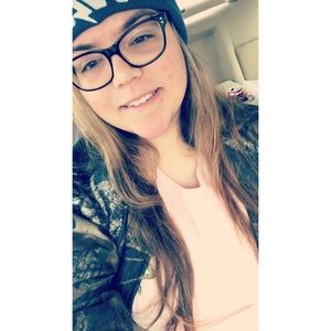 Meet your Posher, Kelley